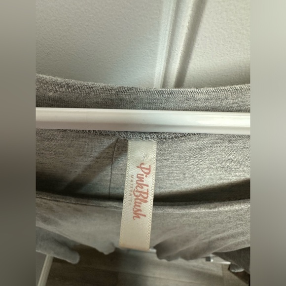 Pink Blush Maternity top. Size Medium. - Picture 2 of 4